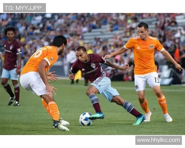 武汉排球队的力量变革引发热议展现团队精神与竞技实力的双重提升 武汉排球队的力量变革引发热议展现团队精神与竞技实力的双重提升